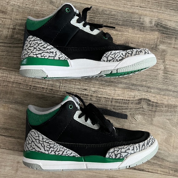 Air Jordan 3 Retro 'Pine Green' Sneakers Kids PS Size 1Y - 429487-030 - Picture 3 of 15